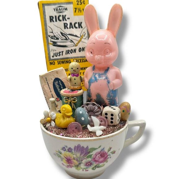 Handmade Other - Easter Spring themed decor handmade assemblage art knickerbocker bunny kitschy